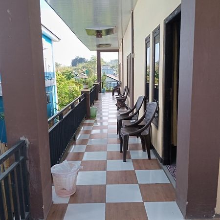 Hotel De Credo Labuan Bajo Esterno foto