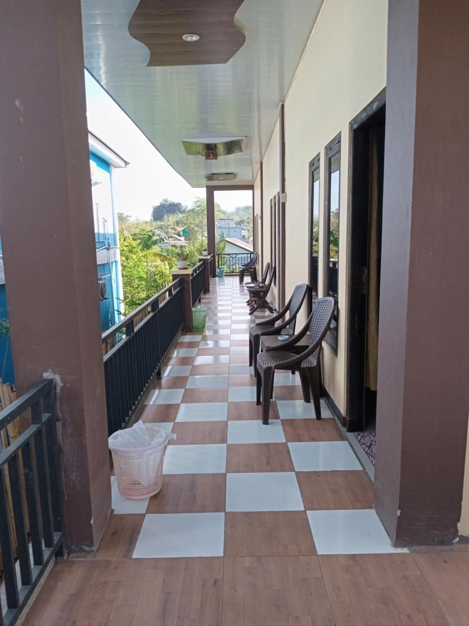 Hotel De Credo Labuan Bajo Esterno foto