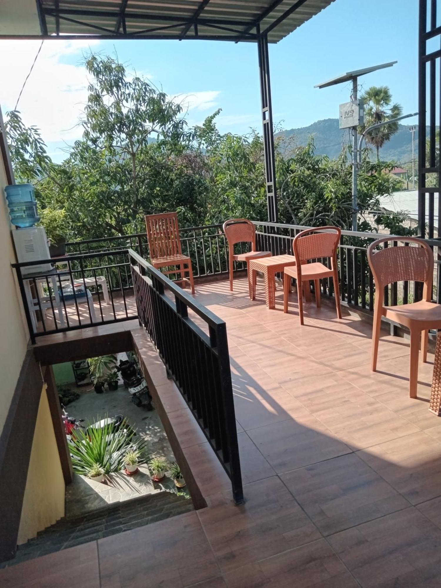 Hotel De Credo Labuan Bajo Esterno foto